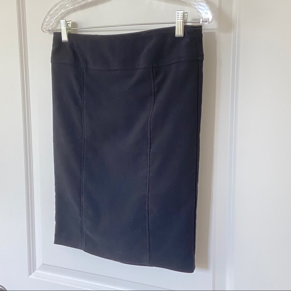 Black pencil skirt size 3